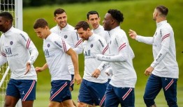 科罗纳爆料姆巴佩视频在线观看,姆巴佩训练视频曝光，精彩瞬间不容错过