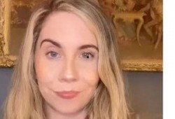 美国女记者爆料视频