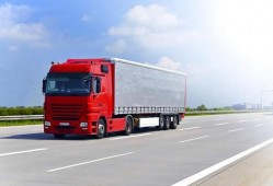 油罐车爆料记者视频,揭秘事故真相