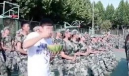 今日吃瓜爆料军训,揭秘今日校园吃瓜爆料背后的故事