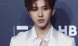 娱乐圈爆料欧阳娜娜恋情,甜蜜互动引粉丝热议